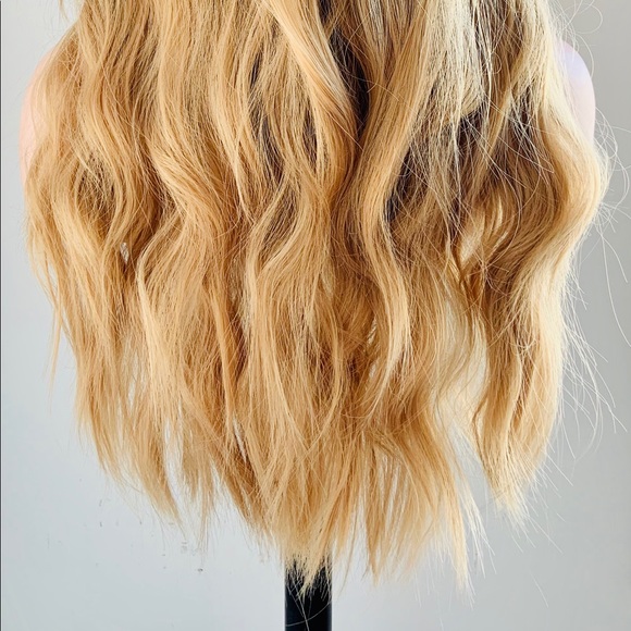 Effortless Style 22” Ombre Golden Brown/Blonde Synthetic Wig - Picture 10 of 10